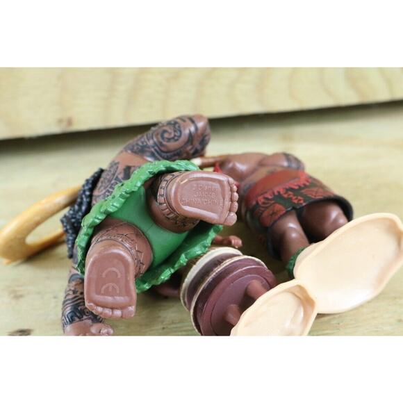 Disney Figures Lot of 5 Princess Moana Family Maui Moana Chief Tui Te Ka Lava - Picture 6 of 9